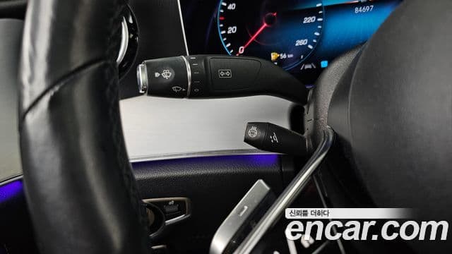 Mercedes-Benz E-Class 2021 — ფოტო 19/35