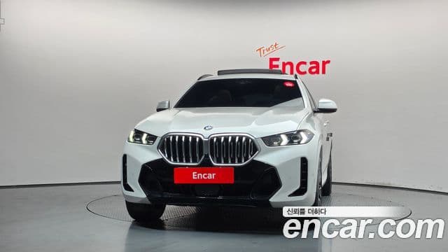 BMW X6 2023 — Photo 11/20