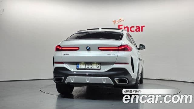 BMW X6 2023 — Photo 10/20