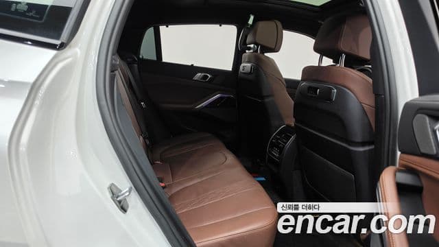 BMW X6 2023 — Photo 6/20