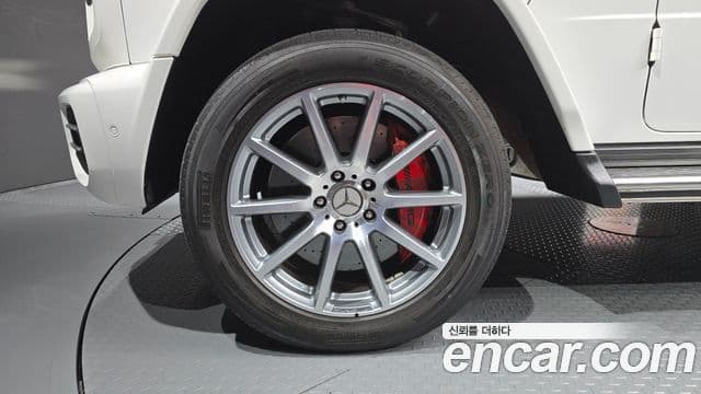 Mercedes-Benz G-Class 2021 — Photo 10/33