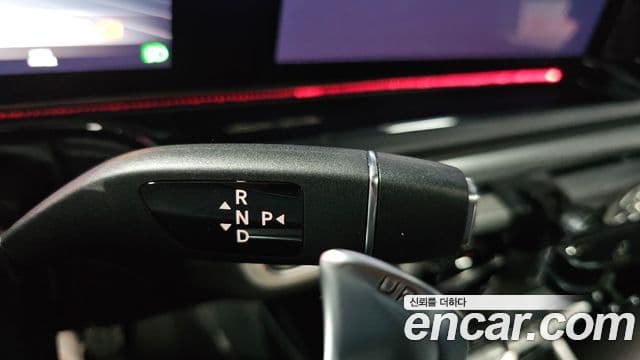 Mercedes-Benz G-Class 2021 — Photo 24/33