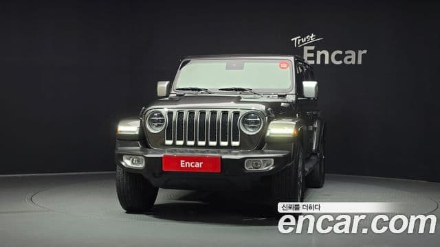Jeep Wrangler 2021 — Photo 19/20