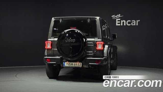 Jeep Wrangler 2021 — Photo 10/20