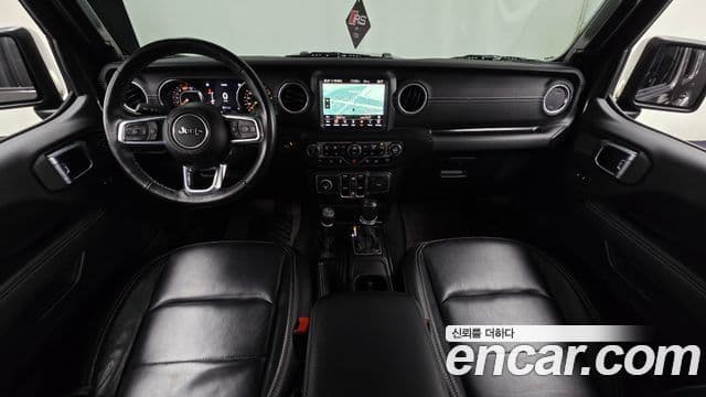 Jeep Wrangler 2021 — Photo 13/20
