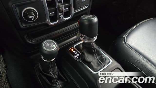 Jeep Wrangler 2021 — Photo 20/20