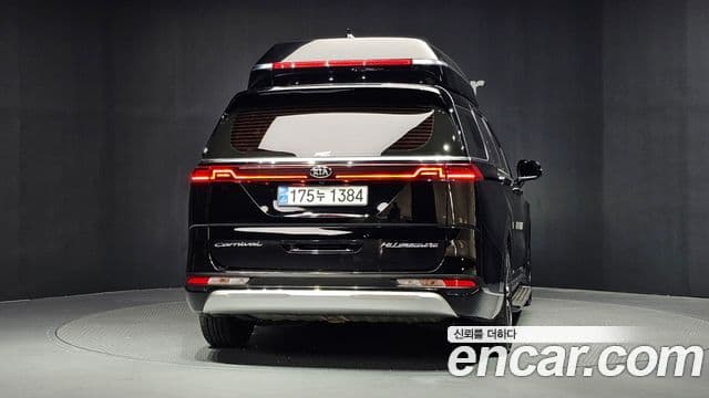 Kia Carnival 2021 — Фото 4/20