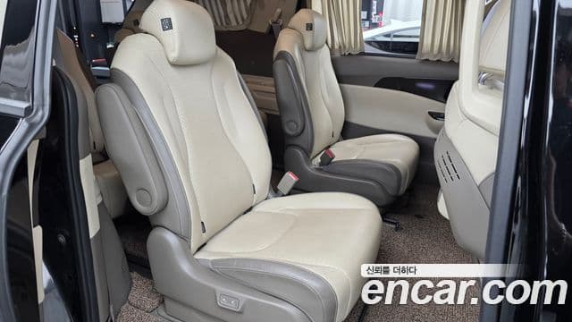 Kia Carnival 2021 — Фото 11/20