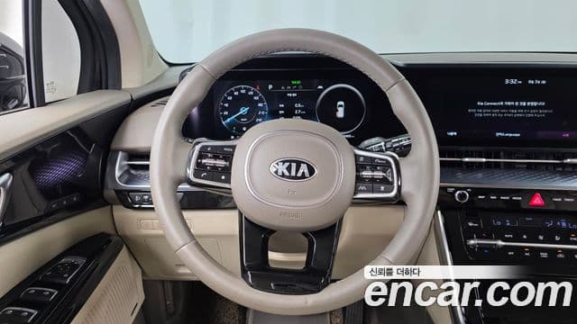 Kia Carnival 2021 — Фото 12/20