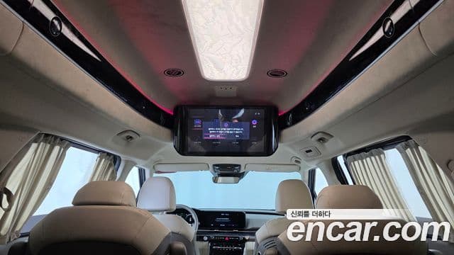 Kia Carnival 2021 — Фото 17/20