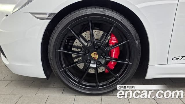 Porsche 718 Boxster 2023 — Photo 18/32