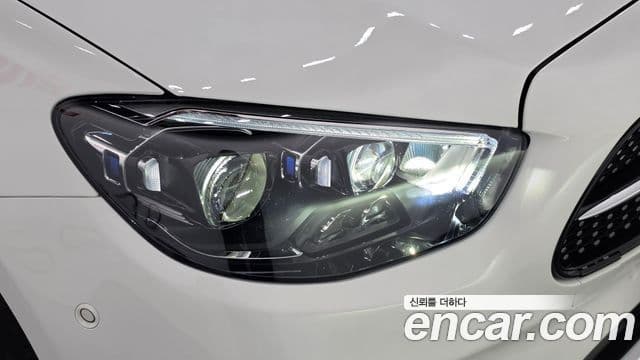 Mercedes-Benz E-Class 2022 — ფოტო 12/33