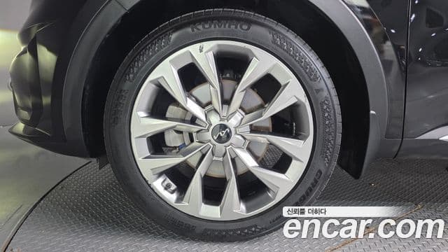 Kia Sorento 2022 — Фото 5/20