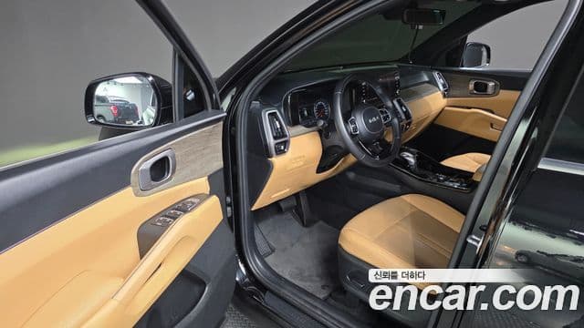 Kia Sorento 2022 — Фото 11/20