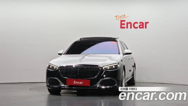 Mercedes-Benz S-Class 2024 — Photo 10/38