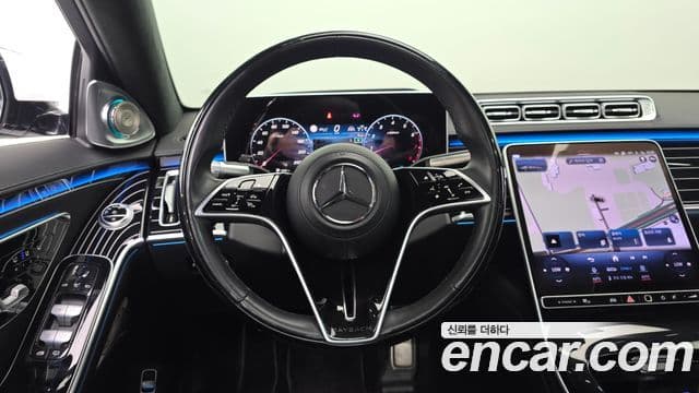 Mercedes-Benz S-Class 2024 — Photo 24/38