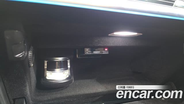 Mercedes-Benz S-Class 2024 — Photo 25/38