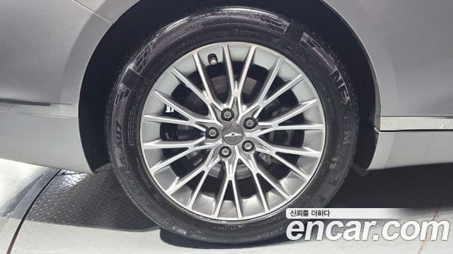 Genesis G80 2020 — ფოტო 25/38