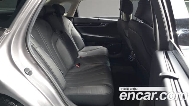 Genesis G80 2020 — ფოტო 11/38