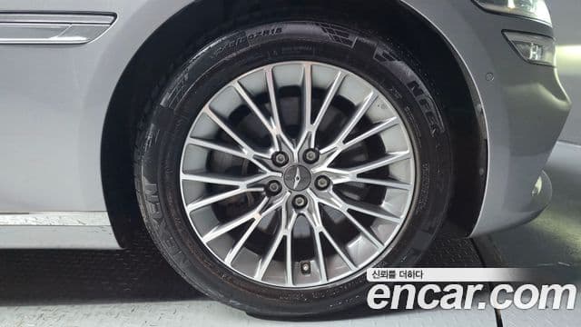 Genesis G80 2020 — ფოტო 33/38
