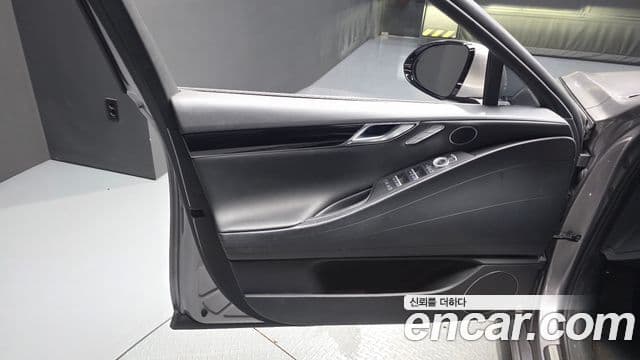Genesis G80 2020 — ფოტო 27/38