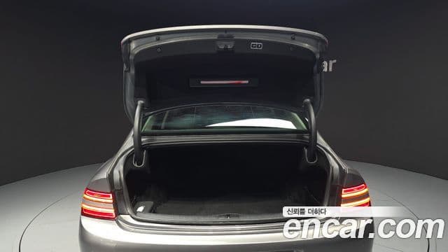 Genesis G80 2020 — ფოტო 2/38