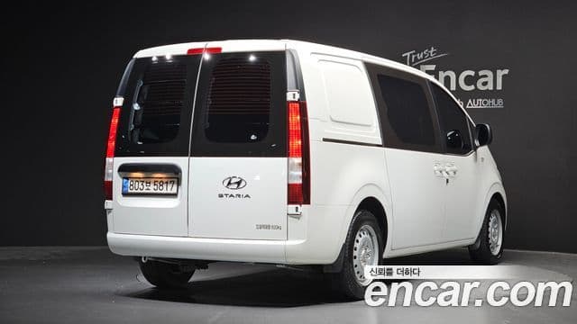 Hyundai Staria 2022 — Şəkil 24/31