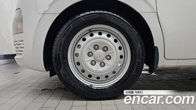 Hyundai Staria 2022 — Şəkil 28/31