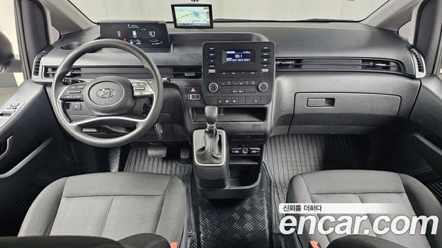 Hyundai Staria 2022 — Şəkil 16/31