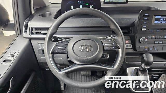 Hyundai Staria 2022 — Şəkil 10/31