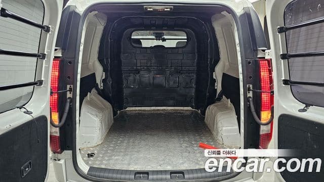 Hyundai Staria 2022 — Şəkil 20/31