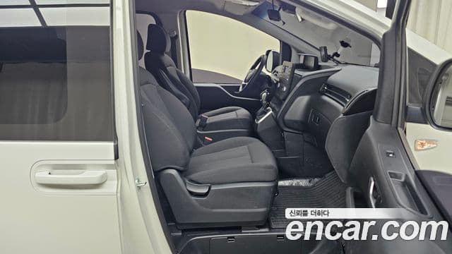 Hyundai Staria 2022 — Şəkil 15/31