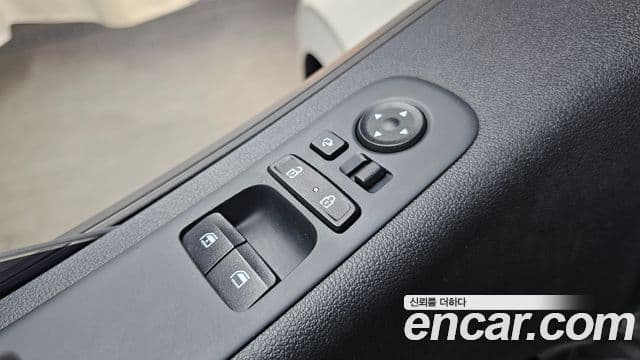 Hyundai Staria 2022 — Şəkil 23/31
