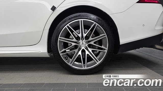Mercedes-Benz AMG GT 2022 — Şəkil 29/35
