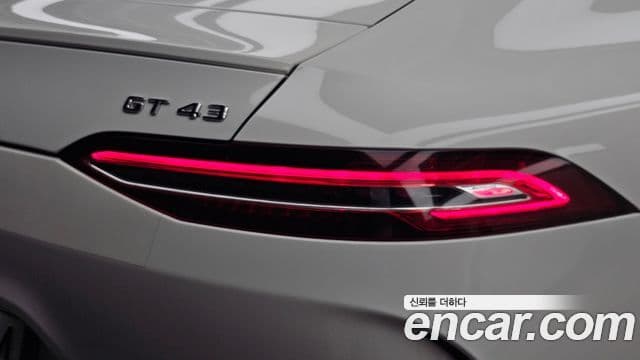 Mercedes-Benz AMG GT 2022 — Şəkil 32/35