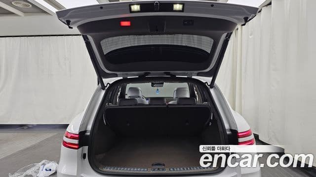Genesis GV70 2025 — Photo 24/33