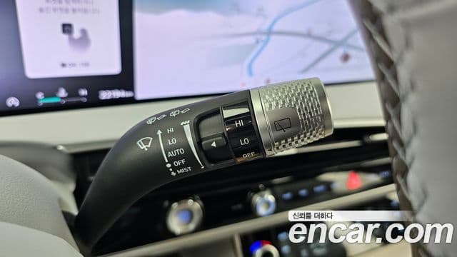 Genesis GV70 2025 — Photo 16/33