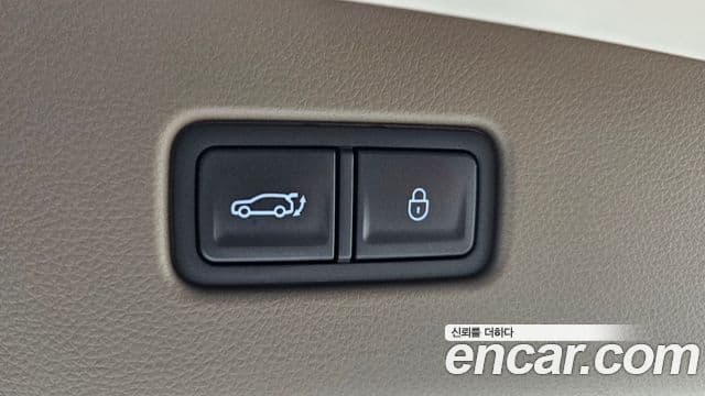 Genesis GV70 2025 — Photo 17/33