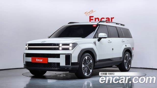 Hyundai Santa Fe 2023 — Photo 7/38