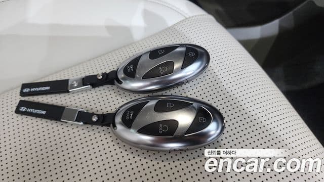 Hyundai Santa Fe 2023 — Photo 38/38