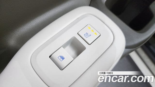 Hyundai Santa Fe 2023 — Photo 33/38