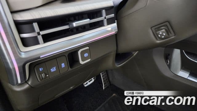 Hyundai Santa Fe 2023 — Photo 16/38