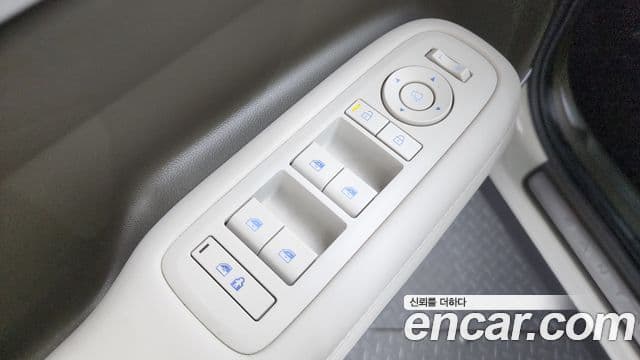 Hyundai Santa Fe 2023 — Photo 2/38