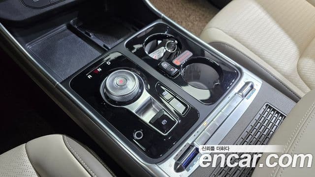 Kia Carnival 2024 — ფოტო 1/20
