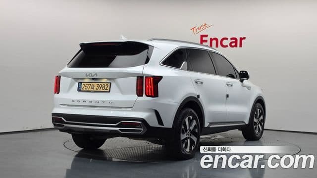 Kia Sorento 2021 — Фото 2/20