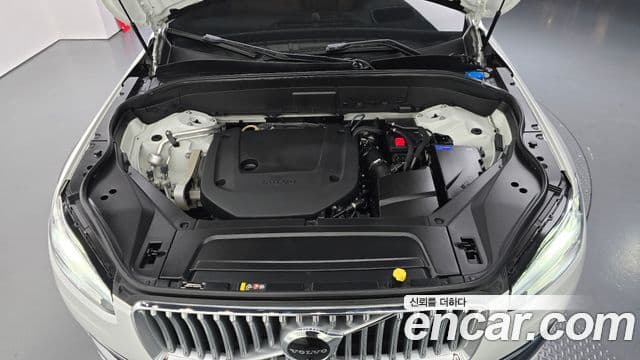 Volvo XC90 2021 — Şəkil 24/30