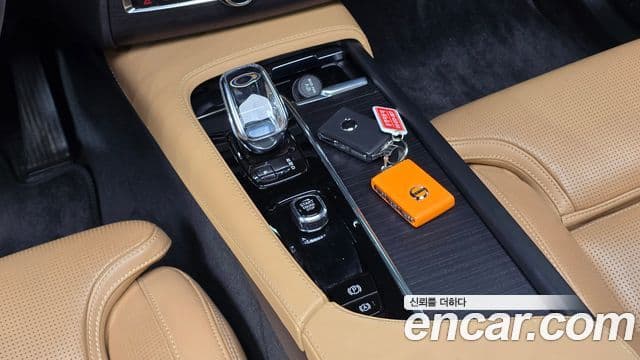 Volvo XC90 2021 — Şəkil 30/30
