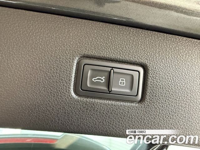 Audi Q7 2025 — Photo 20/20