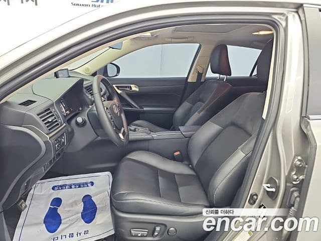 Lexus CT200h 2020 — ფოტო 10/20