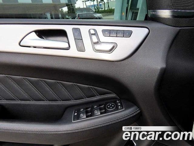 Mercedes-Benz GLE-Class 2018 — Photo 20/20